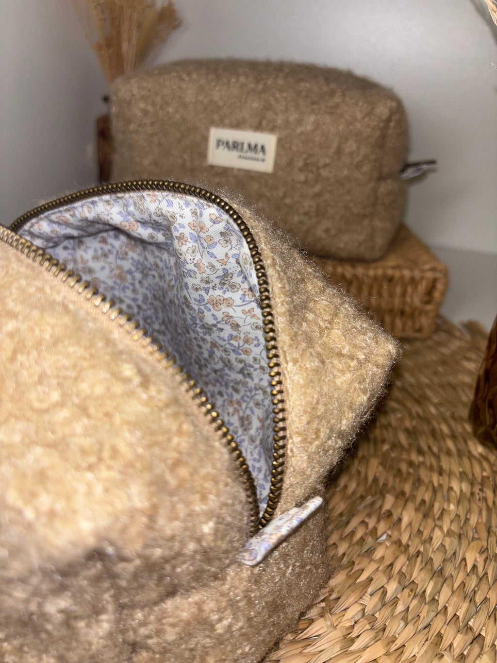 Trousse DOUCEUR CAMEL - faite main et élégante