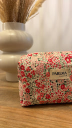 Trousse de maquillage en fleuri rose pour un cadeau de Noel